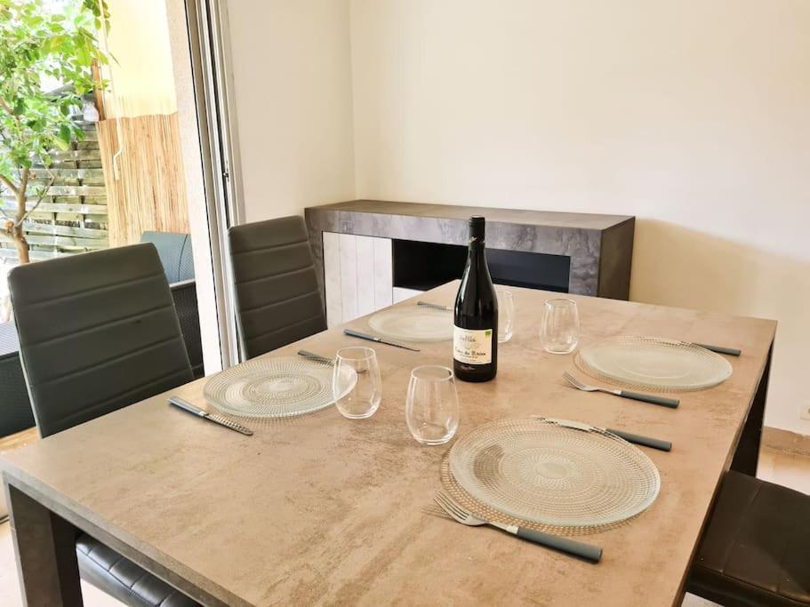 Apartment Avec Terrasse Et Piscine