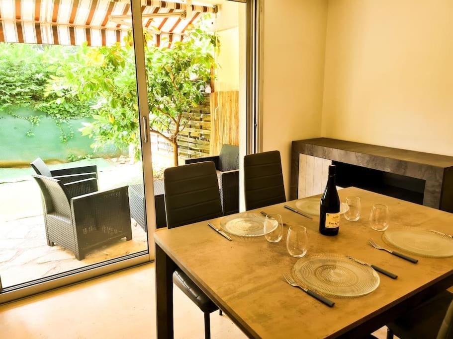 Avec Terrasse Et Piscine Nizza