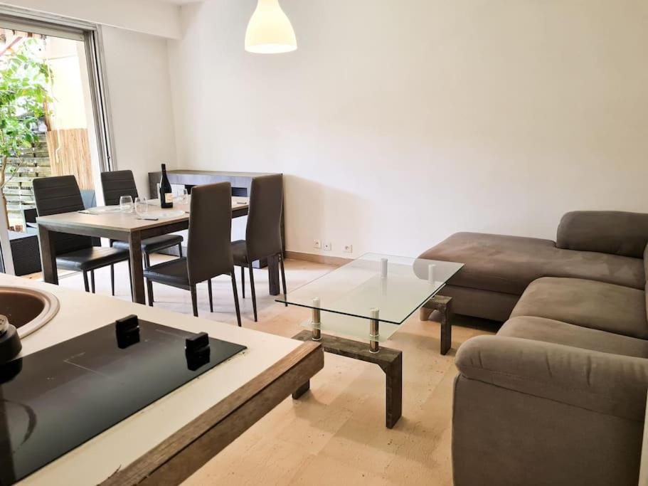 Appartamento Avec Terrasse Et Piscine *